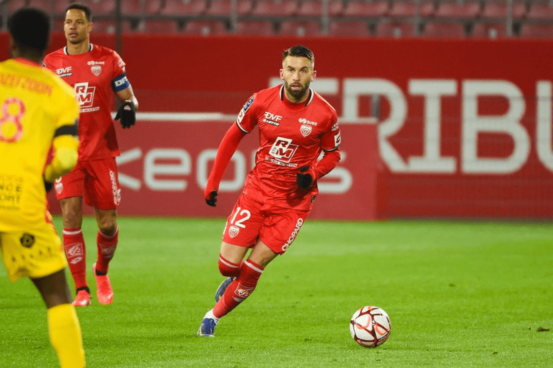 南安普顿主场击败伯恩利，雄心壮志向前进的简单介绍