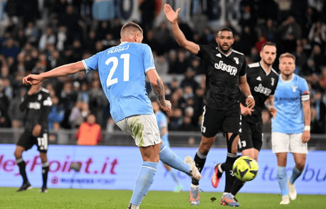 意大利豪门遭遇瓶颈，尤文图斯三连败引争议的简单介绍