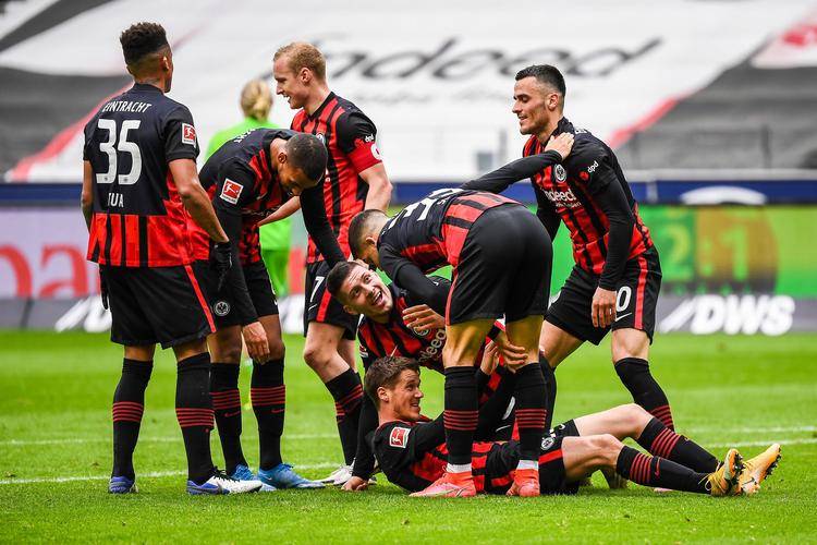 爱游戏网页版-法兰克福队主力伤愈归队，士气大增备战下场比赛的简单介绍