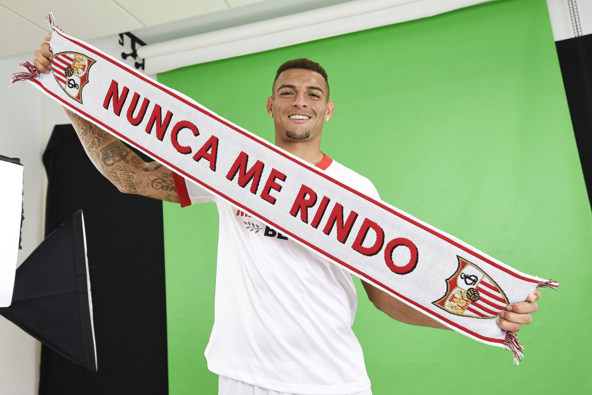 爱游戏app-法兰克福宣布签下意大利后卫，强化后防实力的简单介绍