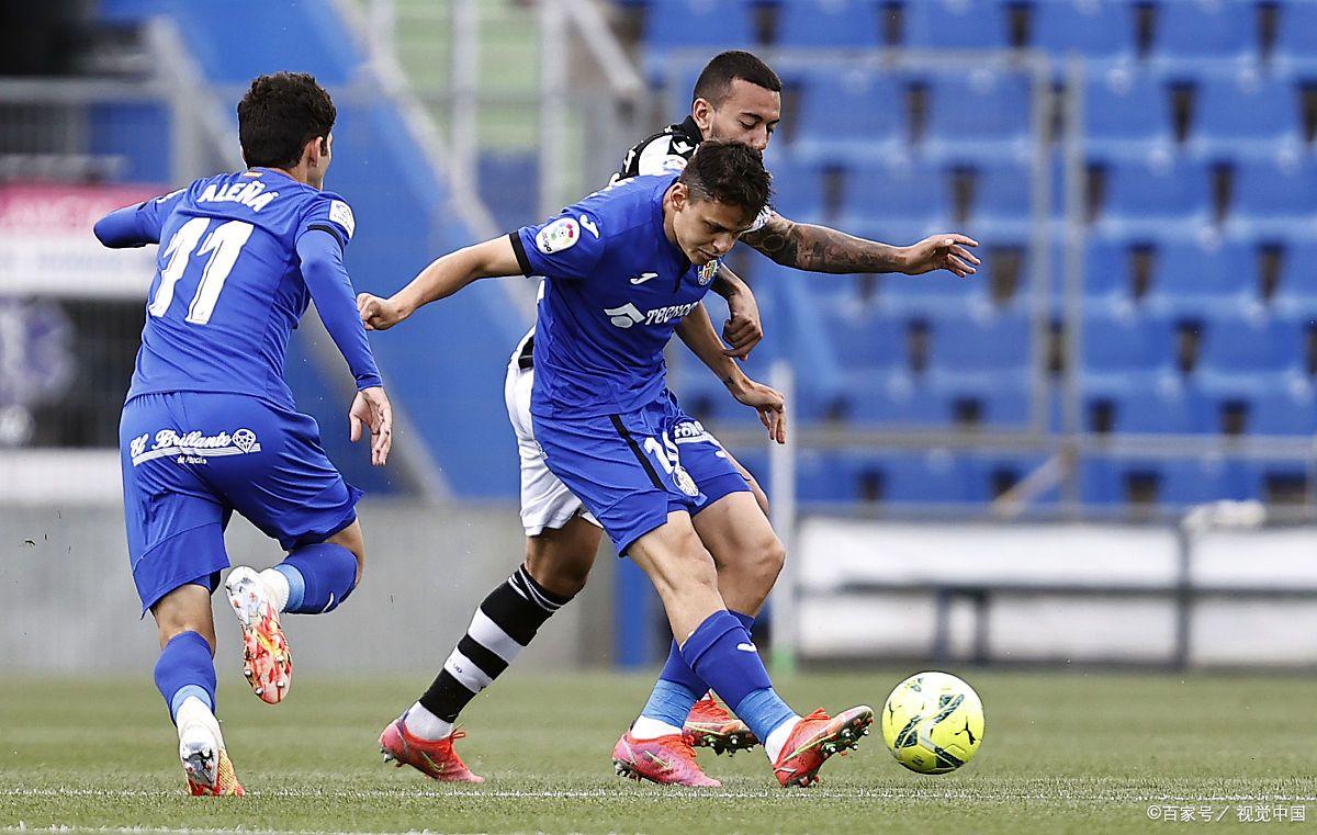 包含赫塔菲踢出精彩比赛,擒下重要三分的词条 包含赫塔菲踢出精彩比赛,擒下重要三分的词条