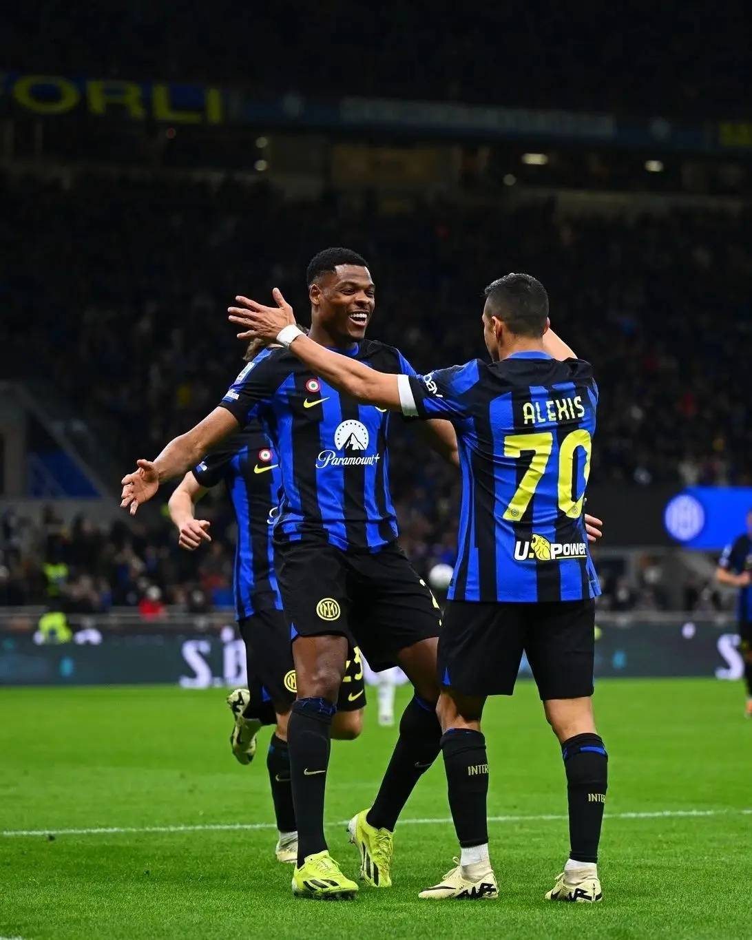 爱游戏网页版入口-乌迪内斯战术更新，队形更显灵活的简单介绍