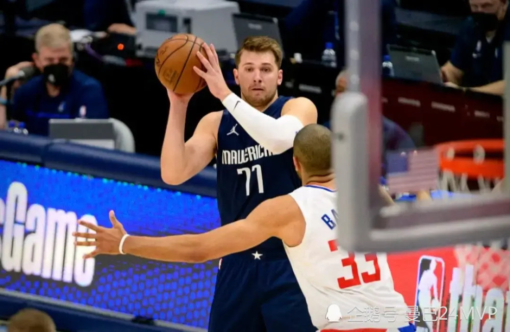 Apex英雄焦点战:梦魇之翼对战幽魂战线,连下两城,将战火烧向决赛 Apex英雄焦点战:梦魇之翼对战幽魂战线,连下两城,将战火烧向决赛