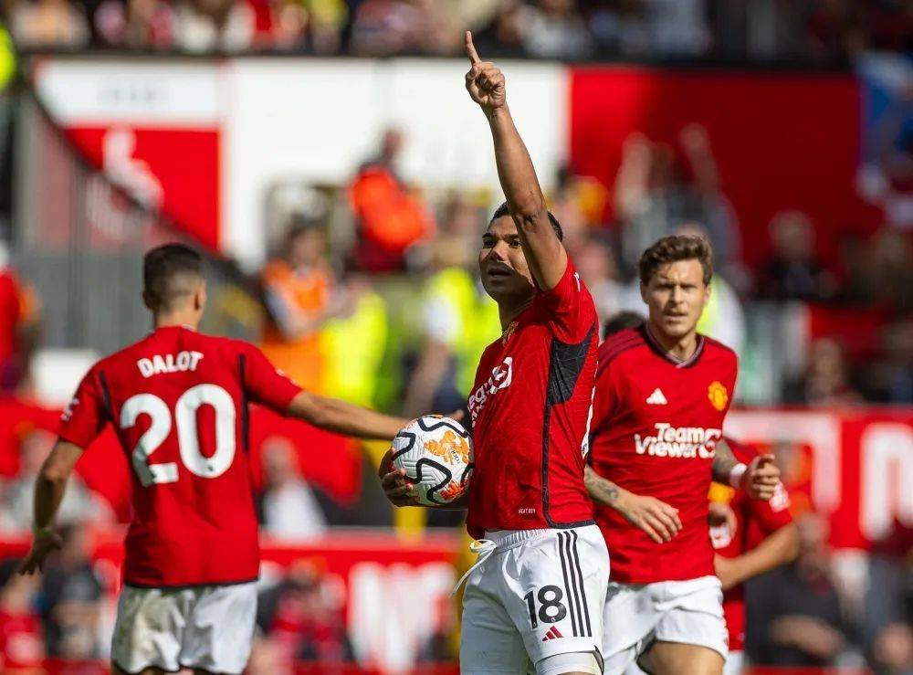 爱游戏网页版入口-关于曼联客场受挫，欧冠席位恐生变数的信息