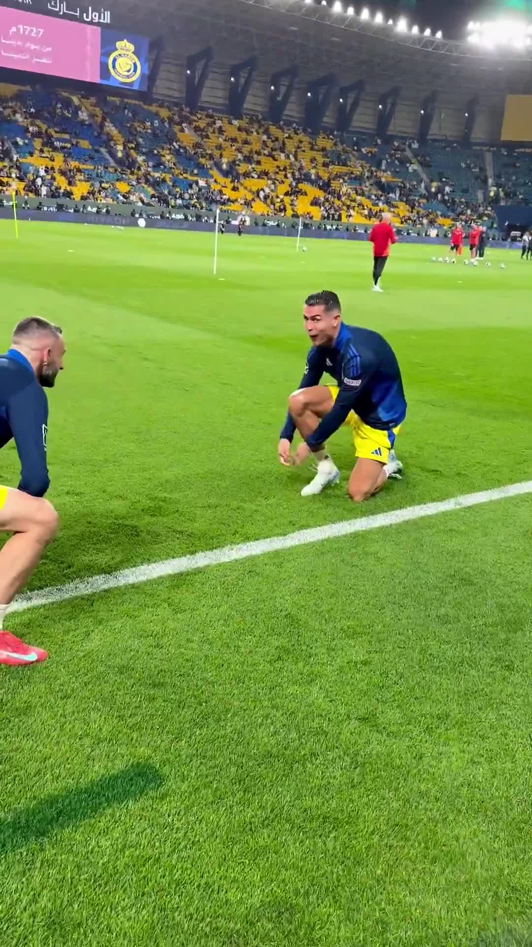 爱游戏官方入口-罗马竞技场再现经典对决，球迷热情高涨的简单介绍