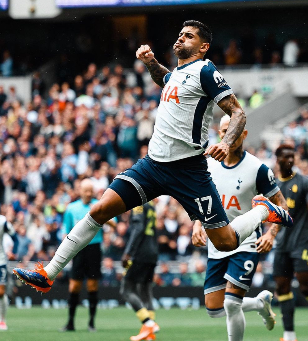 爱游戏中国官网-马德里竞技主场大胜，梅罗纳表现抢眼