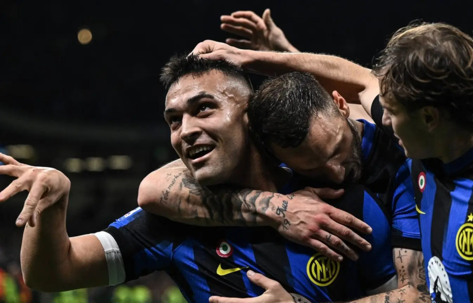 爱游戏网页版登录入口-包含亚特兰大球员集体呼吁提升团结，争取更多胜利的词条