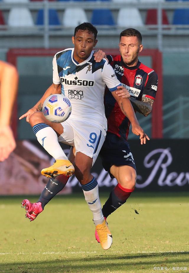 包含亚特兰大球员集体呼吁提升团结,争取更多胜利的词条 包含亚特兰大球员集体呼吁提升团结,争取更多胜利的词条