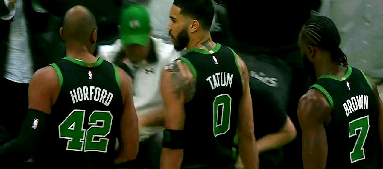 凯尔特人面对强敌,全队斗志昂扬 凯尔特人面对强敌,全队斗志昂扬