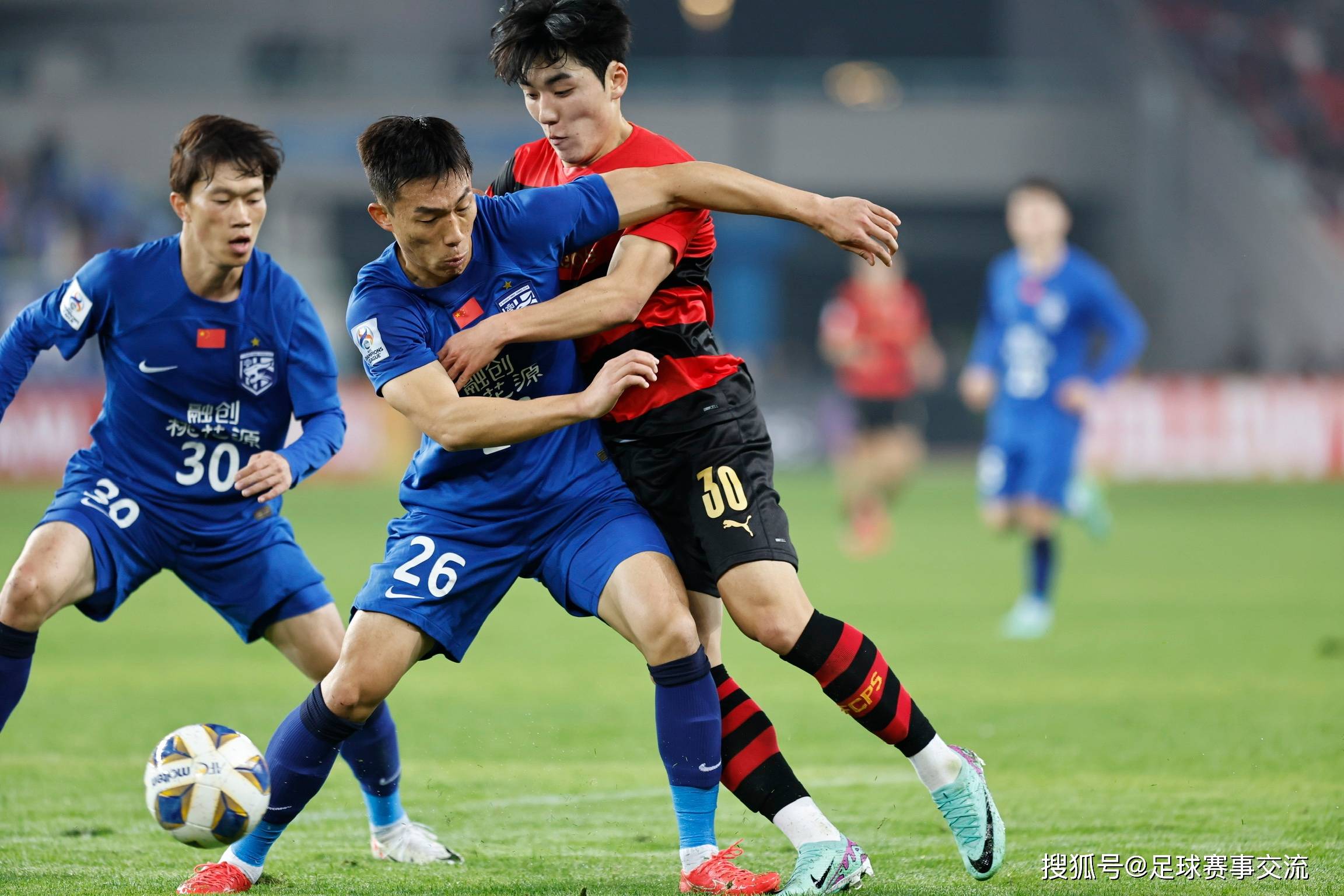 包含大阪钢巴主场获胜，展现强大实力的词条