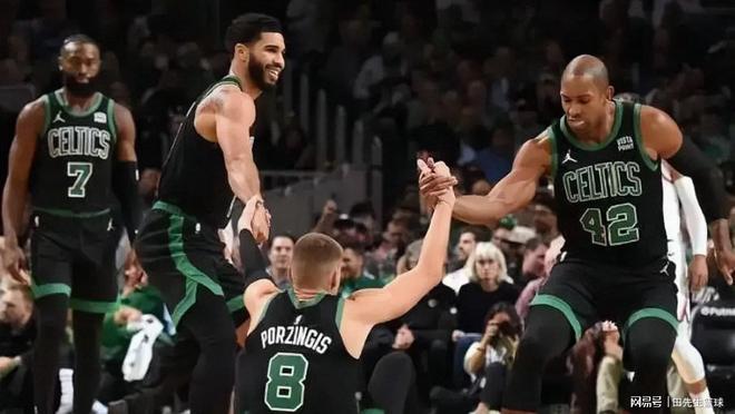 雄鹿击败凯尔特人,继续保持不败 雄鹿击败凯尔特人,继续保持不败