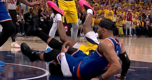 步行者击败尼克斯，再度逊色