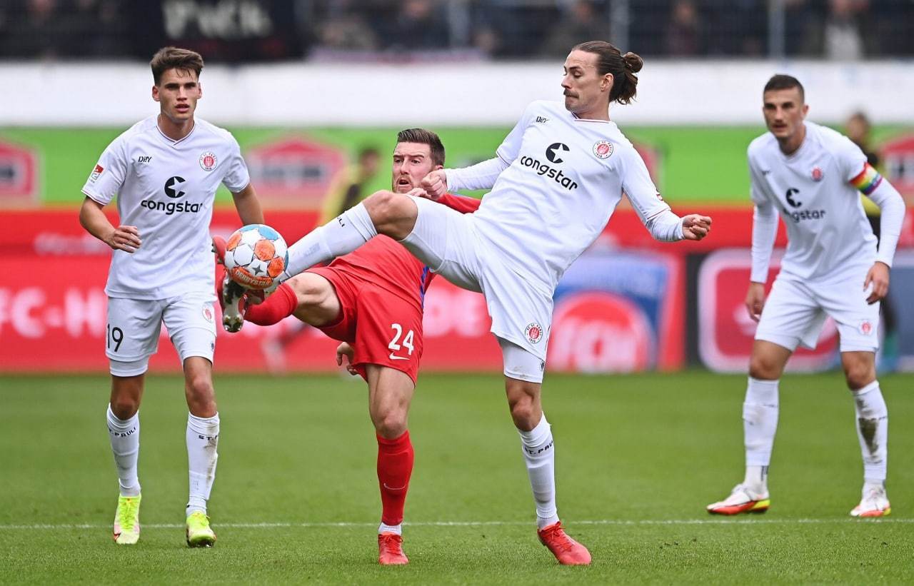 瑞典女足创下联赛八连胜纪录的简单介绍 瑞典女足创下联赛八连胜纪录的简单介绍