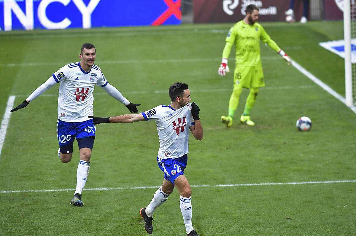 难分胜负的对决:雷恩对斯特拉斯堡的简单介绍 难分胜负的对决:雷恩对斯特拉斯堡的简单介绍