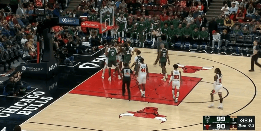 爱游戏在线-雄鹿大胜魔术，字母哥轰33分的简单介绍